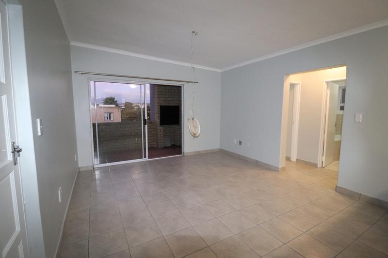 To Let 2 Bedroom Property for Rent in Bracken Heights Western Cape